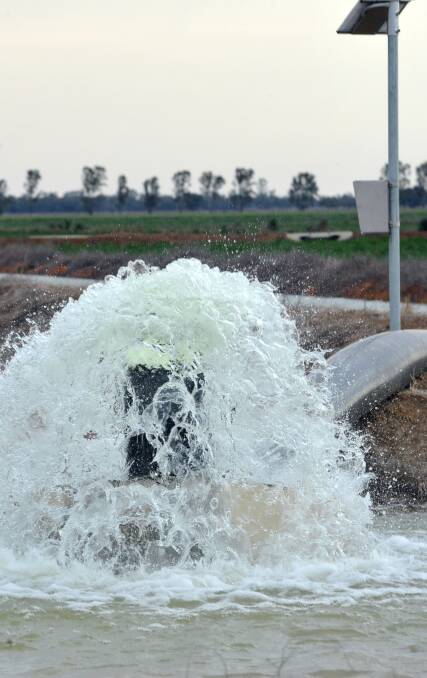 Murray Darling water market is 'fragmented, complex and not trusted'