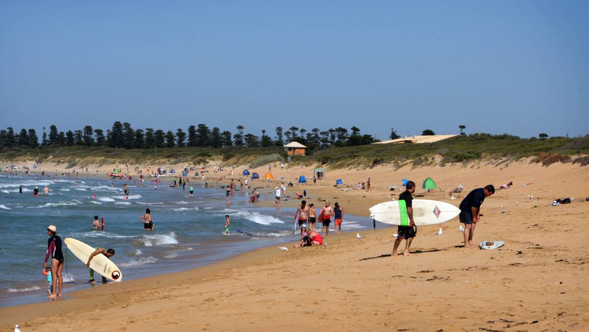 BEACH DAY: Warrnambool residents can expect milder conditions than the rest of the state in the coming days.