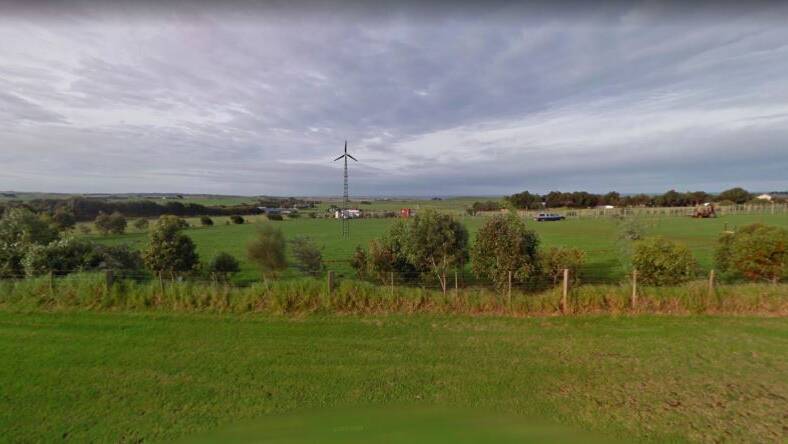 REJECTED: Councillors voted against the proposed domestic wind turbine.