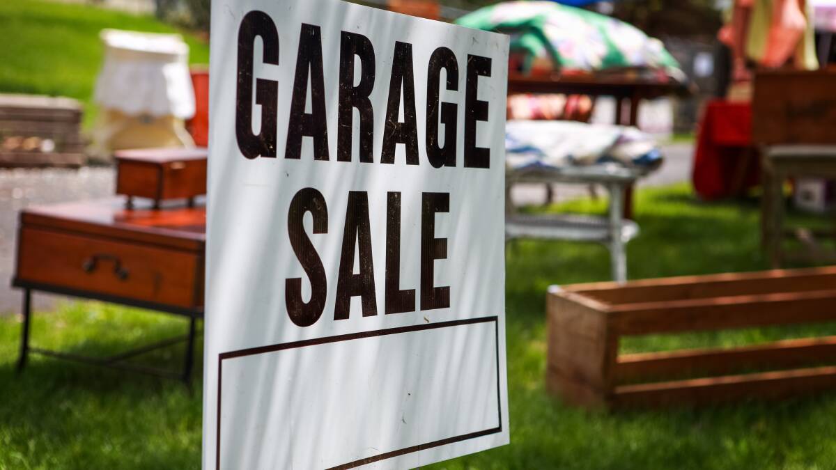 Find a garage sale in regional Victoria