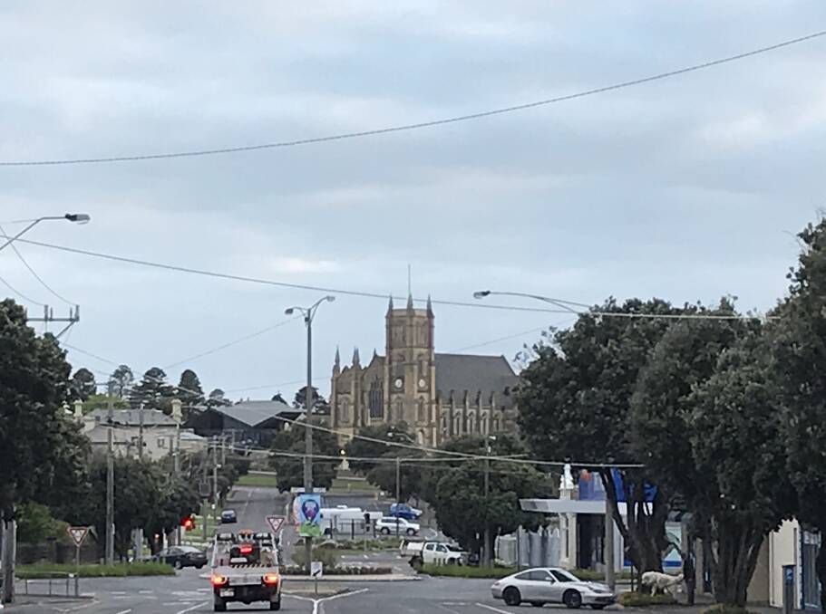 Another grey start before a top of 17 degrees in Warrnambool. It will be fine with tops in the 20s mid next week. Tomorrow just 13 degrees with more showers.