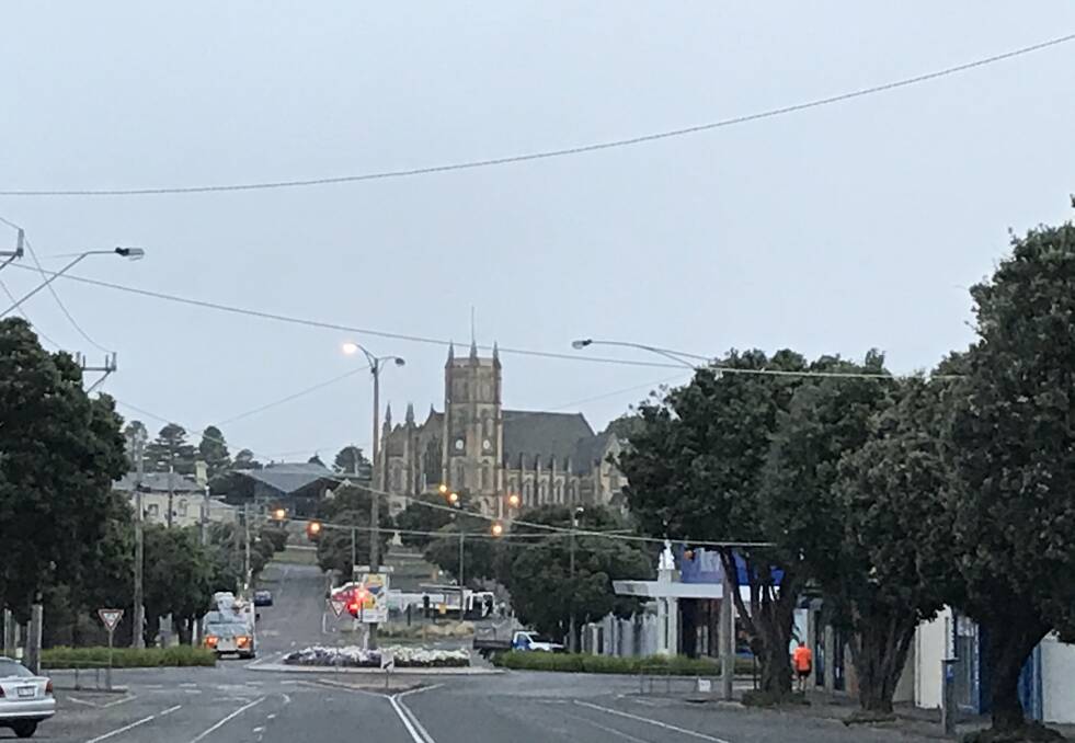 It was a warm 18 degrees in Warrnambool at 7am. Warrnambool is expecting a top of 29 degrees with the chance of a thunderstorm.