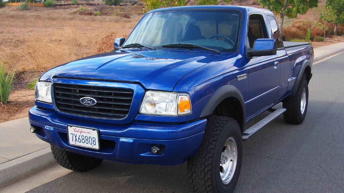 Wanted: Colac police are still searching for a 2008 rural blue Ford Ranger twin cab utility, similar to this file image. The registration plate number is XCS-367.