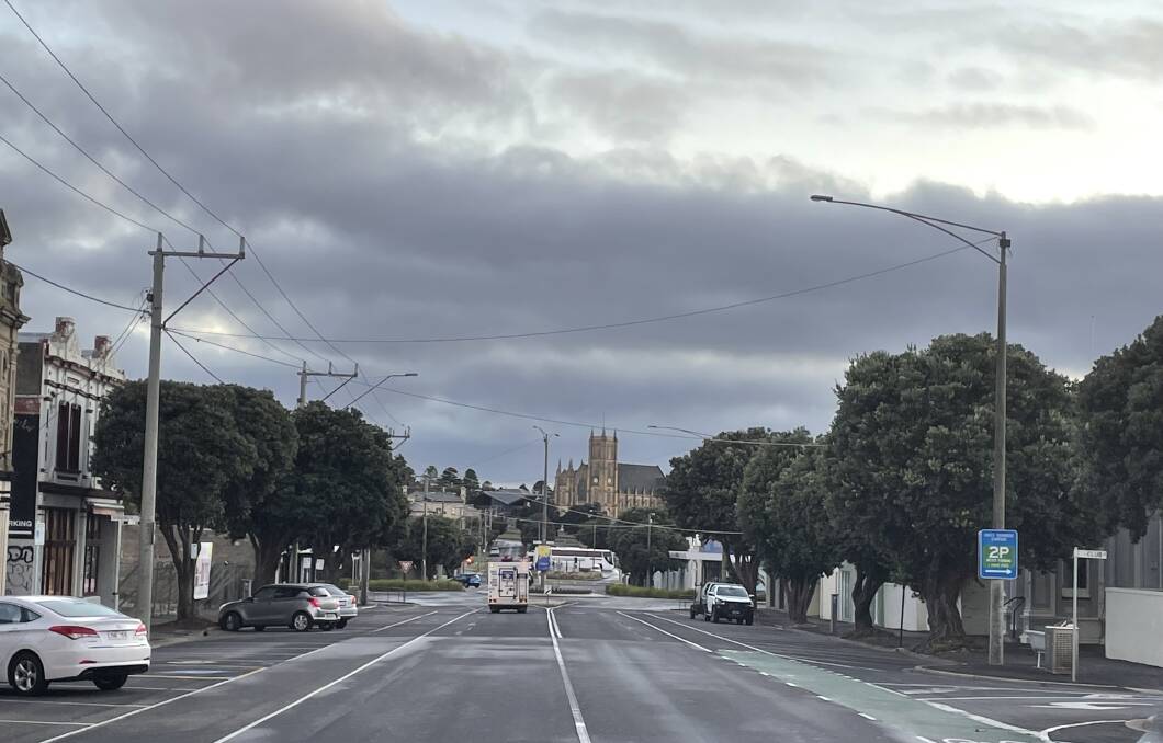 Grey outlook: Warrnambool is expecting rain for the next five days with the weather turning chilly on Wednesday. Looking north up Warrnambool's Kepler Street at 7.30am it was 13.4 degrees and that's going to be about the top for Wednesday and Thursday.