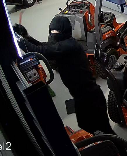 Thieves steal a dozen chainsaws worth $25,000 - images released