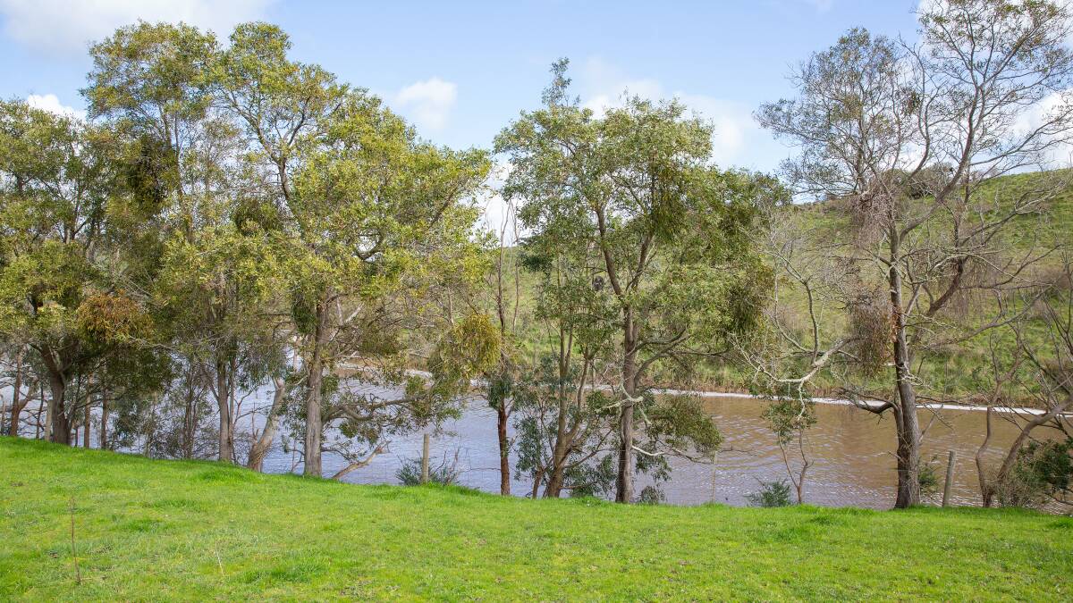 Rare twin rivers property for lifestyle or farming