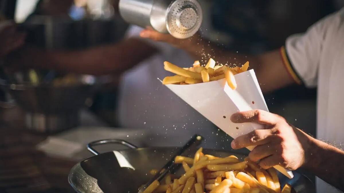 There's nothing quite like a fresh helping of chips with just the right amount of chicken salt. Picture via Getty Images