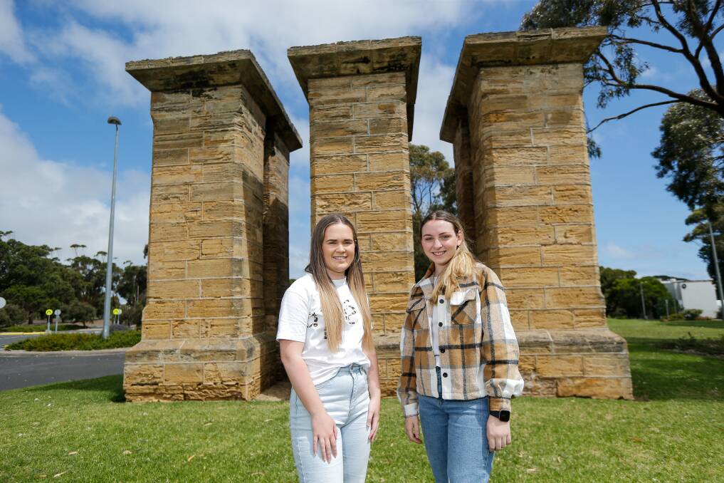 UNDERGRADS: Deakin University students for 2021 Sophie Woolstencroft and Tijana Kelly. Picture: Anthony Brady