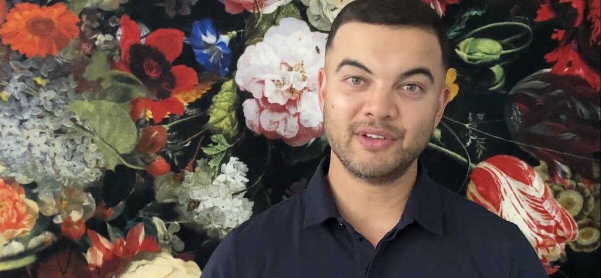 Singer Guy Sebastian sends a message of support to the Colac community. 