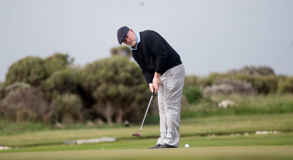 Proven champ: Koroit's Shane Gurnett putts the ball during his successful run at the Port Fairy men's club championships in 2018.