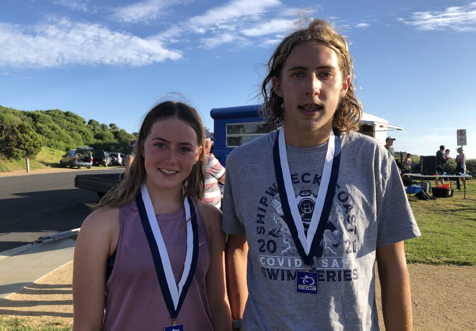 Young guns: Framlingham's Kiarna Murfett, 15, and Hamilton's Todd Dymke, 16, won the women's and men's categories of the mini series. Picture: Brian Allen