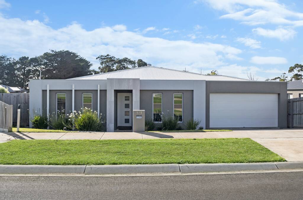A near-new home at 1/1 Shaw Street, in the Wollaston Way Estate, sold for $640,000, which was well above its reserve.