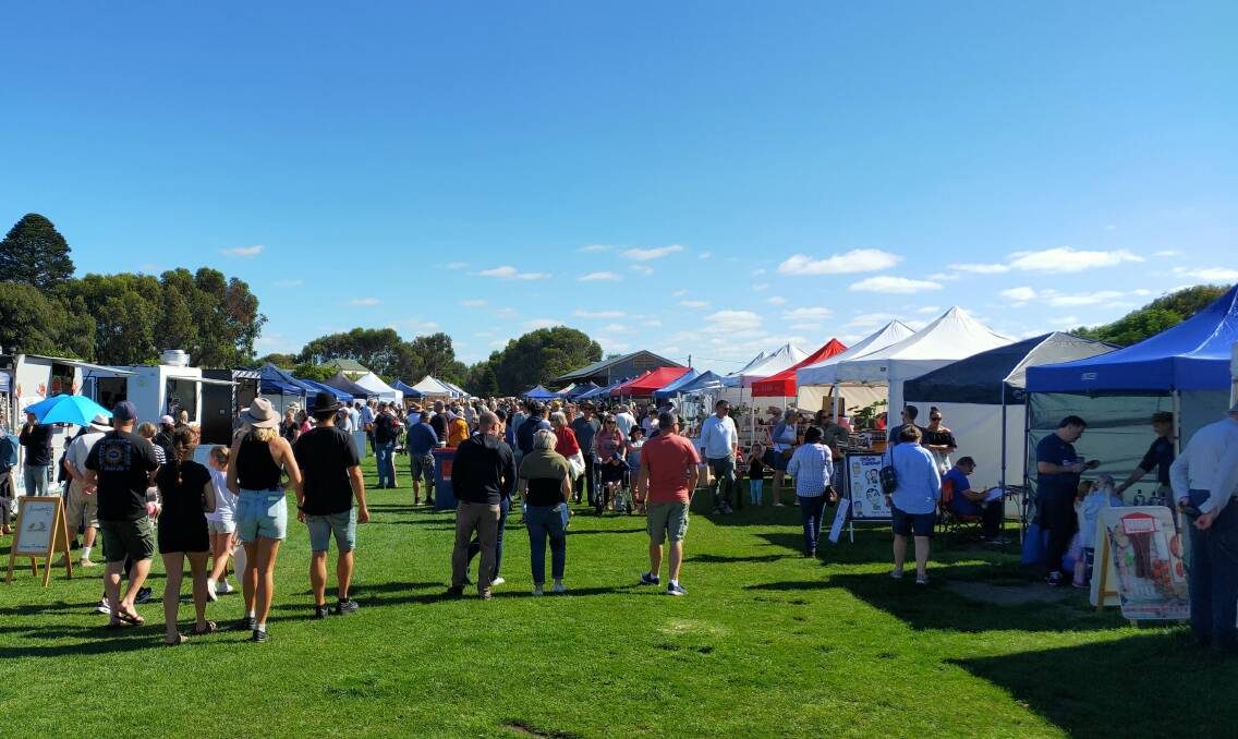 No sales: The Port Fairy Community Market's 70 stall holders were unable to accept payment for three hours on Saturday after issues with the town's internet service.
