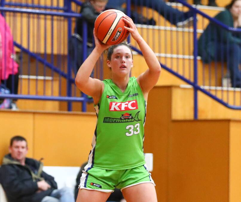 HIGH FIVE: Warrnambool Mermaids basketballer Molly McKinnon was named in the Big V division two women all-star five. Picture: Morgan Hancock