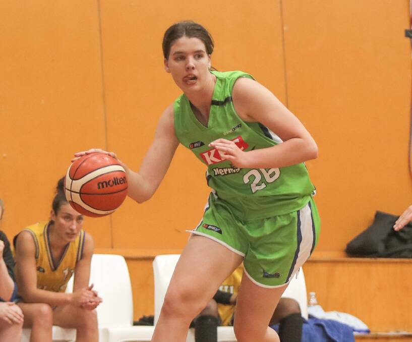 BEST EFFORT: Warrnambool Mermaids' Abbey Sutherland drained 20 points in her team's Big V win against Casey Cavaliers on Saturday, earning plaudits from coach Lousie Brown. Picture: Rob Gunstone