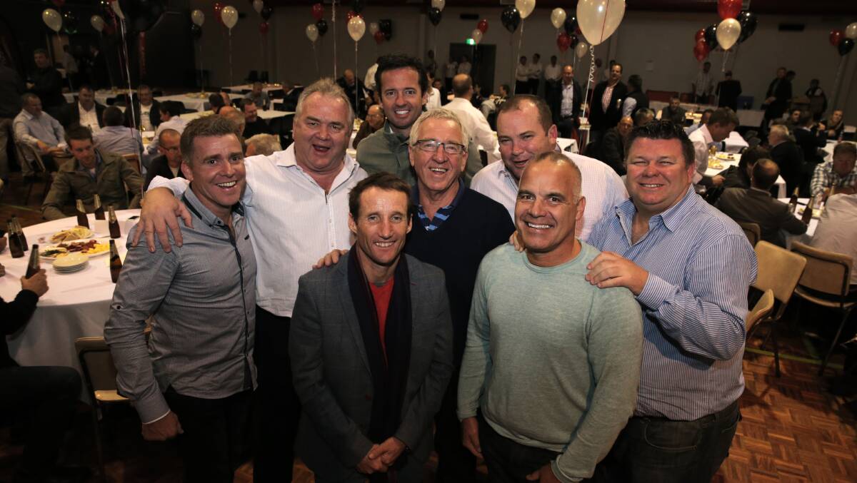 Sportsmans Night. Pictured - l-r Guest speakers Adrian Gleeson, Gerry Walsh (Sporting Bet), MC Hamish McLachlan (back), Damian Oliver, Mike Sheehan, Peter Moody (back), Greg Williams, and Richard Callander at the Sportsman's Night held at St Pius Hall in 2014.