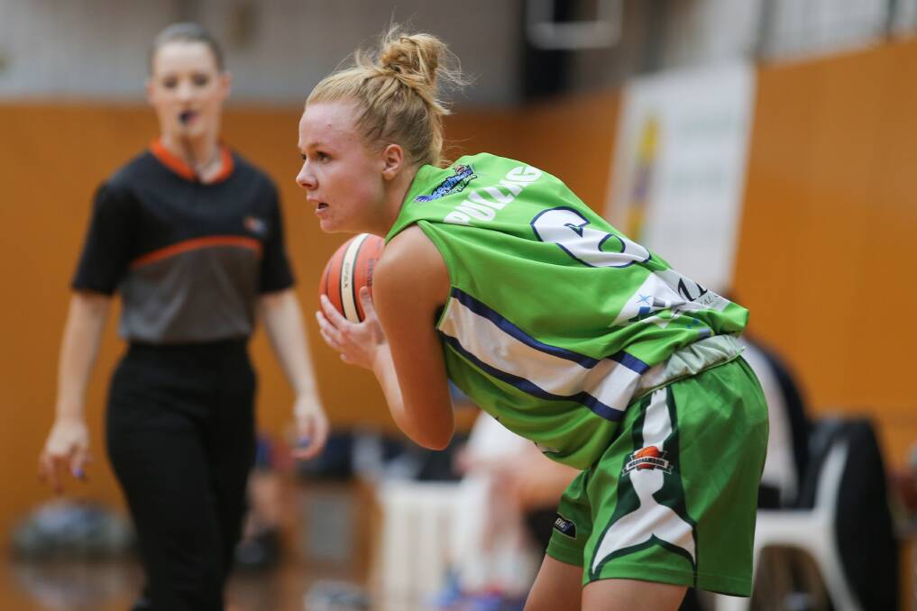 CODE-HOPPER: Koroit co-coach Carly Pulling often ditches the Saints' red, white and black dress for the green and white jersey of the Warrnambool Mermaids. Picture: Morgan Hancock