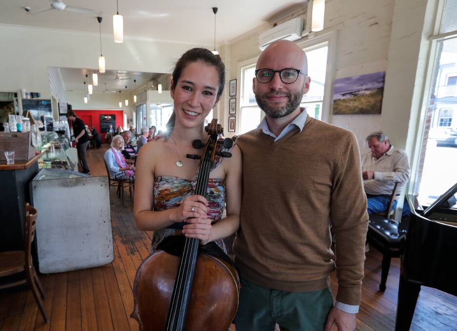 TALENTED: Cellist Meta Weiss and pianist Daniel de Borah, from the Queensland Conservatorium, Brisbane, performed an inpromptu set in The Hub during the Port Fairy Spring Music Festival. Picture: Rob Gunstone