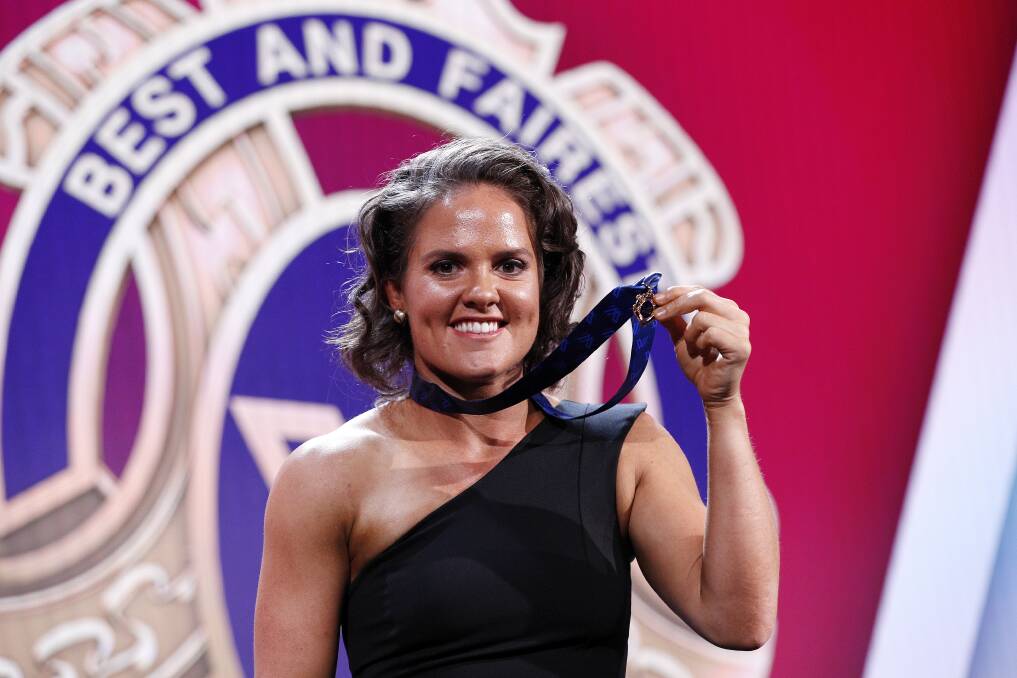 Top shelf: Emma Kearney won the 2018 AFLW best and fairest award while playing for the Western Bulldogs. Picture: AAP/Daniel Pockett