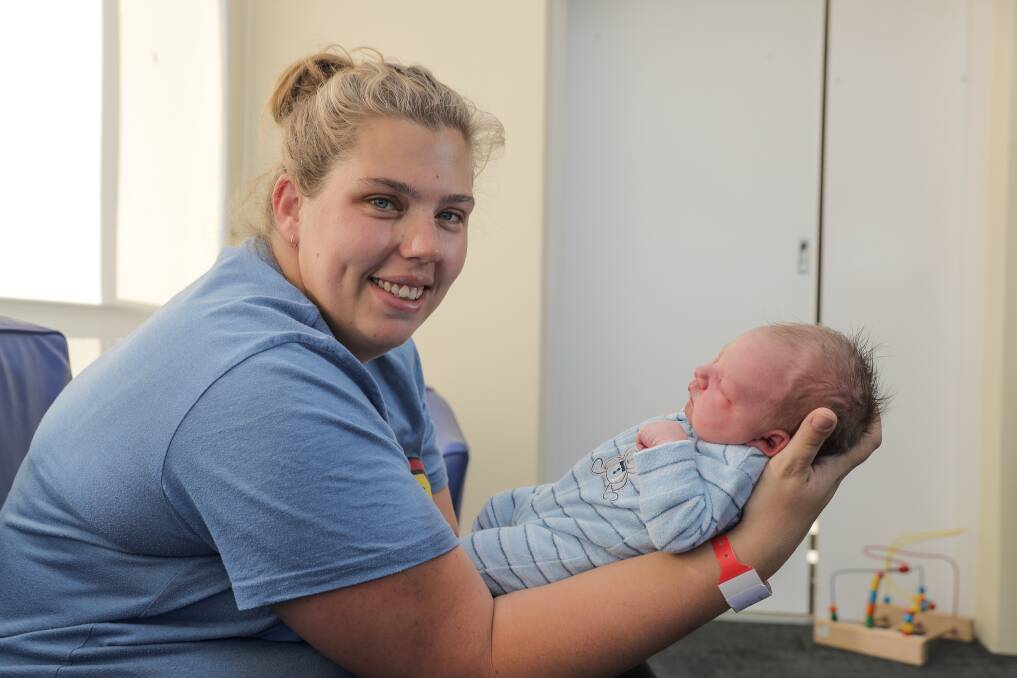 Mum Jess Mannagh gets to know her new baby Marvin Parsons, 1 day old, at Terang Hospital in 2018. Picture: Rob Gunstone