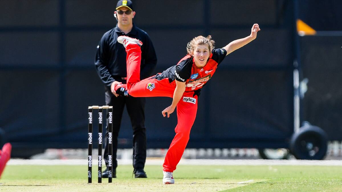 FAN FAVOURITE: Melbourne Renegades' Georgia Wareham will have a bus-load of support from south-west female cricketers on Saturday. Picture: Morgan Hancock