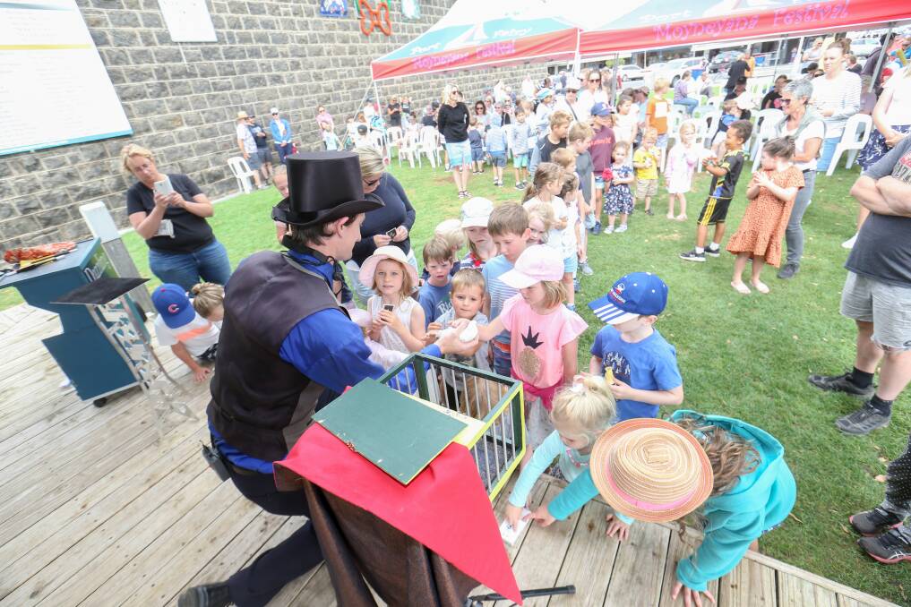 Dazzling Dan entertains kids with his magic as part of the Moyneyana Festival. Picture: Michael Chambers.