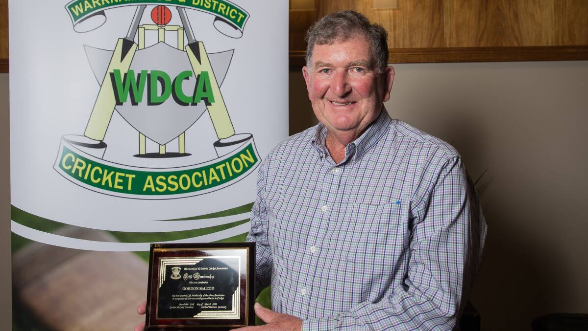 BACKING SAFETY: WDCA chairperson Gordon McLeod says helmets will eventually become the norm in the region. Picture: Christine Ansorge