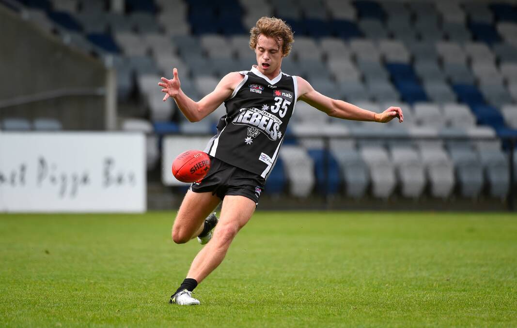 KICKING ON: Koroit's Connor Hinkley collected nine disposals for NAB League side Greater Western Victoria Rebels on Saturday. Picture: Adam Trafford/Ballarat Courier
