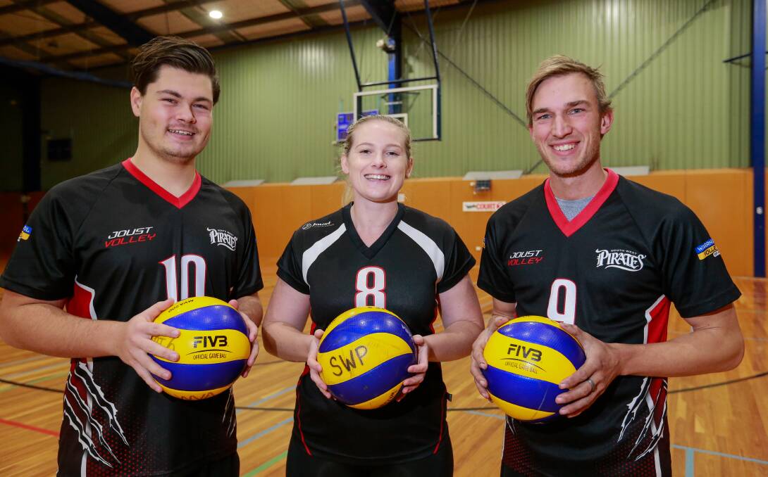 Bendigo bound: South West Pirates Tom Stanfield, Cheree McKean and James Holland. Picture: Anthony Brady