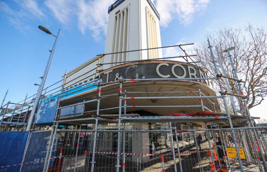  The T & G corner sign has been uncovered and some people think it should remain