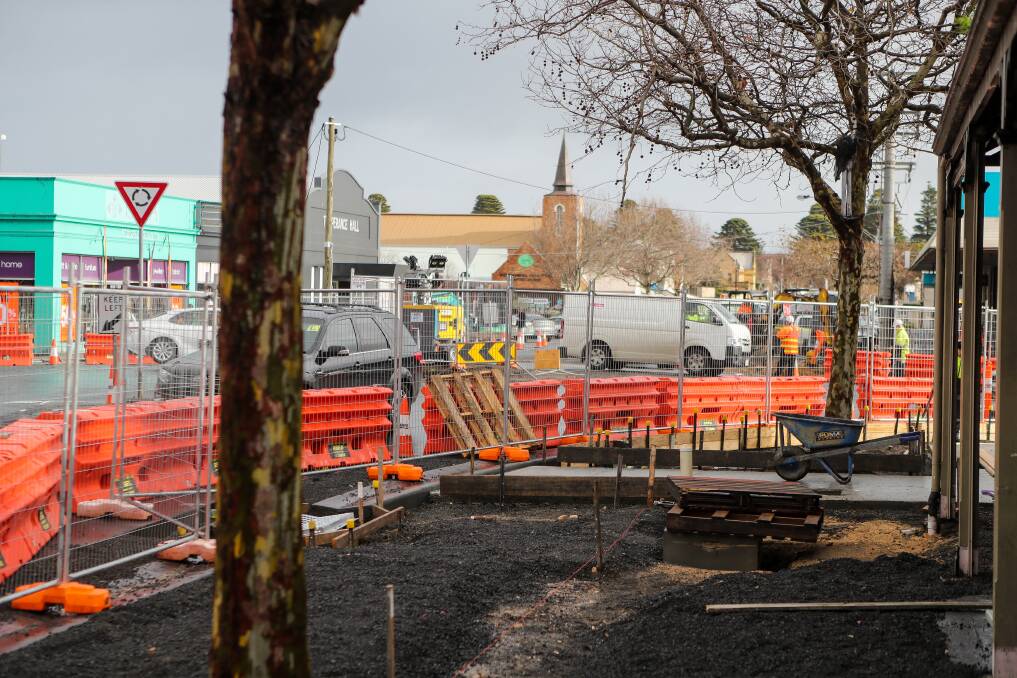 CONTINUING: Road works on the roundabout at Kepler and Koroit streets, Warrnambool. From Monday there will be a U-turn near the cinema on Kepler Street. Picture: Morgan Hancock
