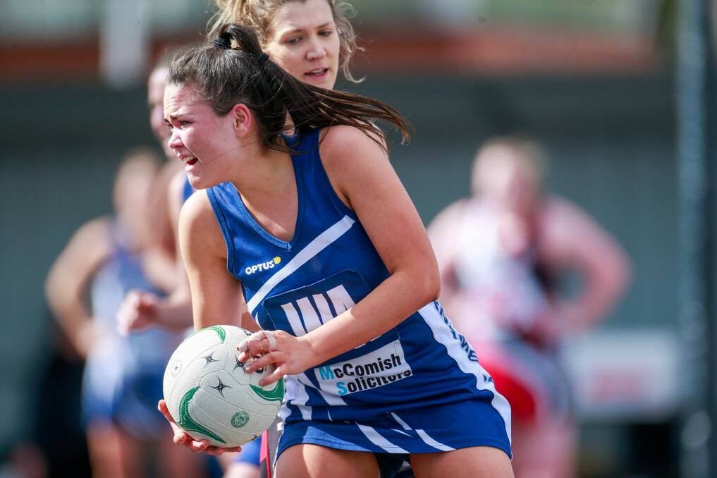 Wing attack: Warrnambool's Sarah Smith looks to pass off the ball. Picture: Morgan Hancock