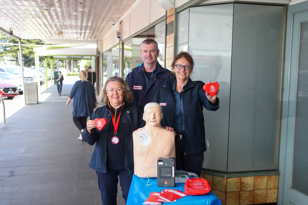 SAVING LIVES: Port Fairy Belfast Lions Club member Sue Barnes, Ambulance Victoria paramedics Wayne Malady and Jo O'Connor-Ward are encouraging more people to learn CPR. Picture: Morgan Hancock