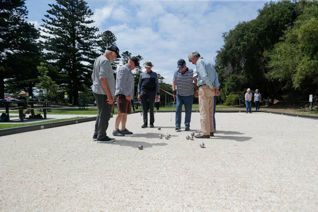 Warrnambool and Port Fairy pétanque players. Picture: Anthony Brady