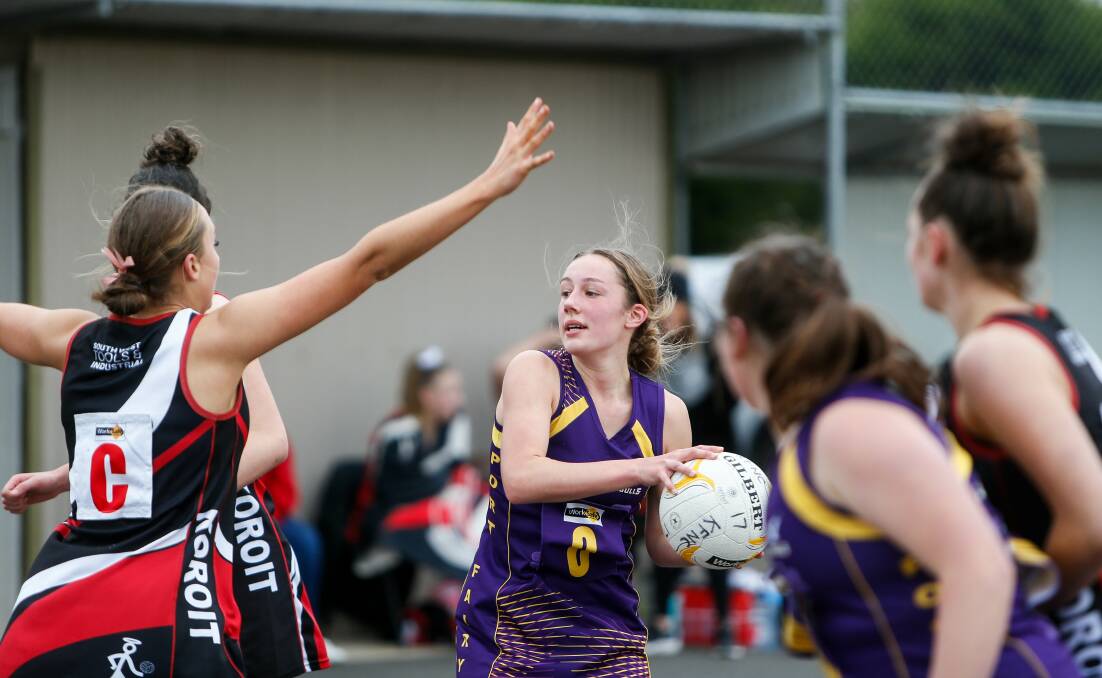 Assessing options: Port Fairy's Tessa Allen during the Koroit versus Port Fairy 17 and under netball game at Koroit. Picture: Anthony Brady