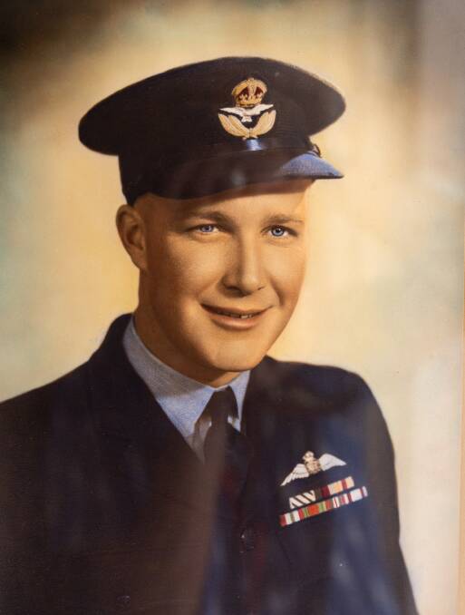 Peter Raw in his RAAF uniform. 