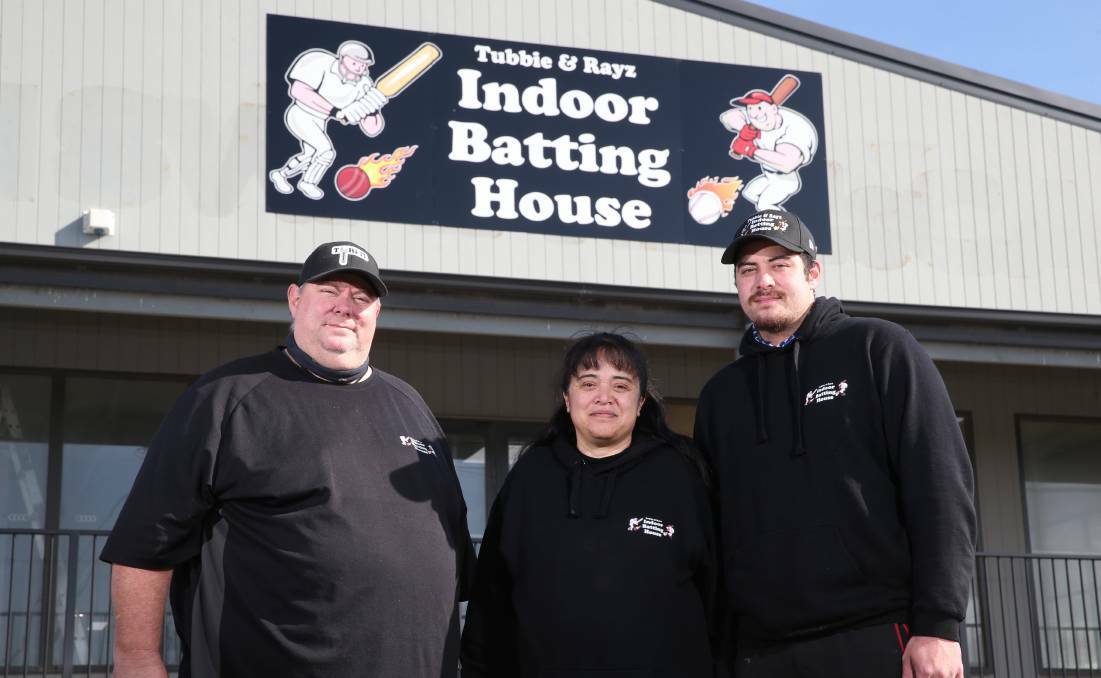 FAMILY BUSINESS: Tubbie and Rayz Indoor Batting centre owner Steve Taylor, his wife Kat and son Anthony in 2020.