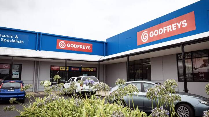 Warrnambool Godfreys to close for good after failure to find buyer