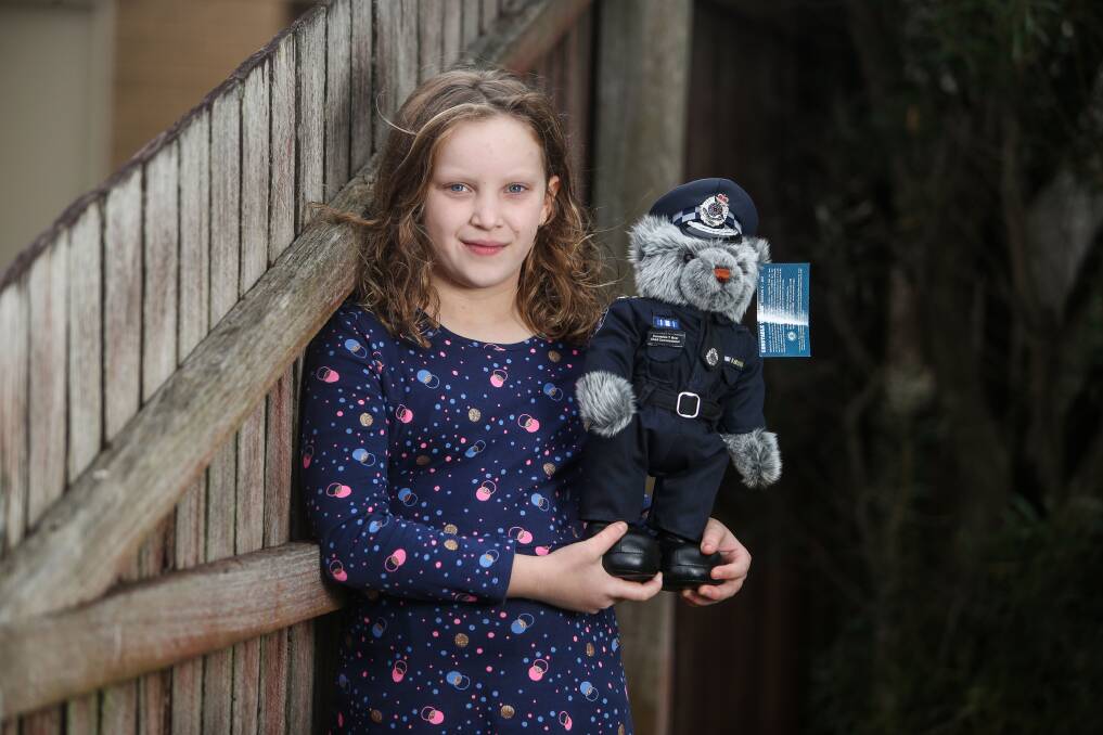 KIND: Warrnambool's Evie Hollonds, 8, cooked sausage rolls for local police after the death of four officers at Kew last week. She hand-delivered the savoury treats alongside a touching letter of support. Picture: Morgan Hancock