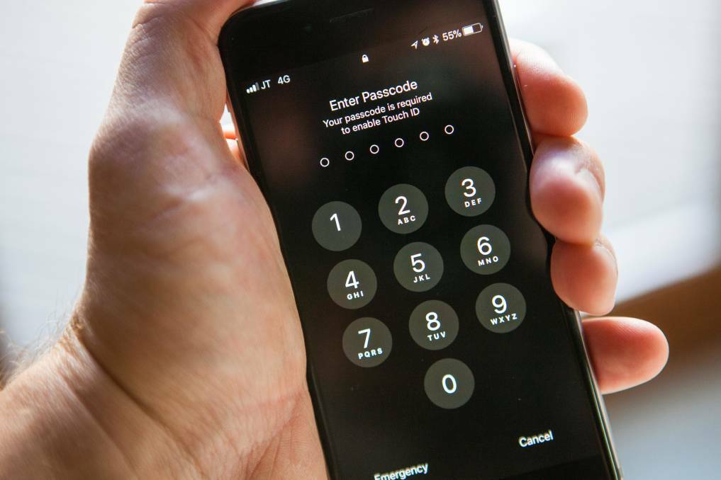 Residents warned of phone scammers seeking personal bank details