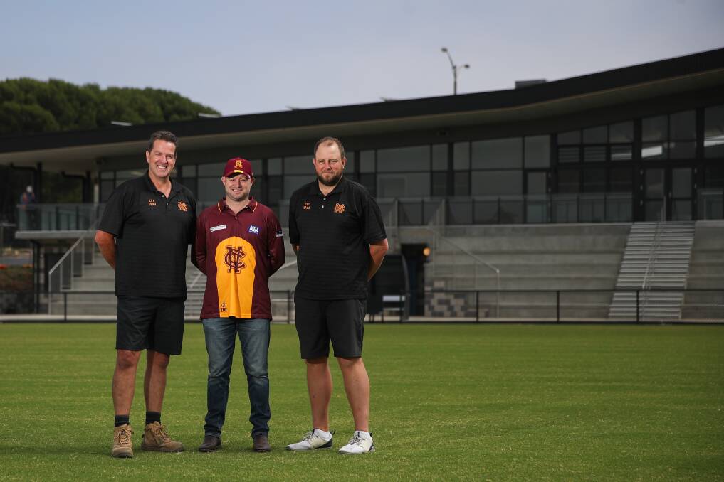 Nestles president Gary MacLean (left) pictured with star signing Tim Ludeman and coach Alex Strauch earlier this year. Picture by Morgan Hancock 