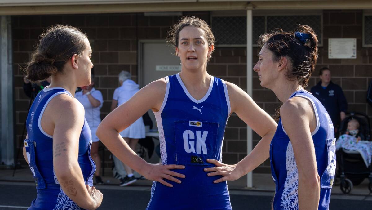 Emma Sommerville (middle) is excited to lead Hamilton Kangaroos as a solo coach. Picture by Eddie Guerrero 