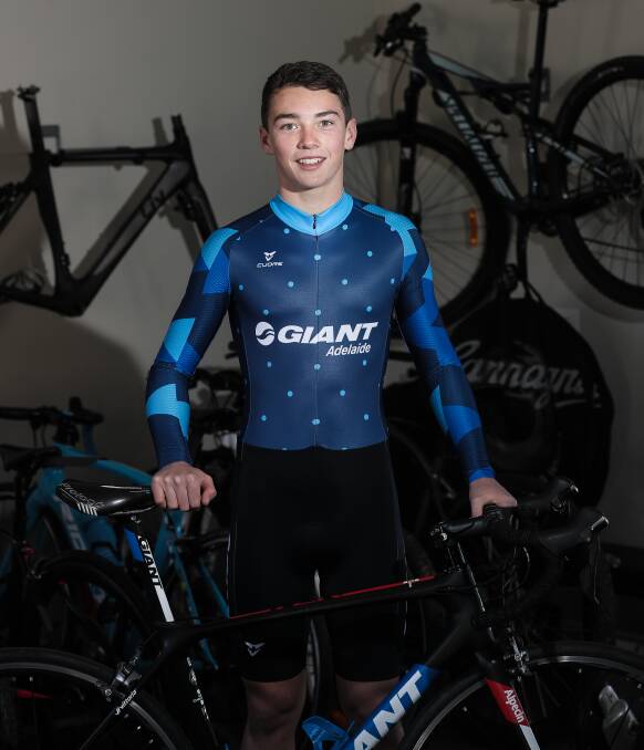 QUICK LEARNER: Warrnambool teenager Eddie Worrall, pictured here in 2018, is new to madison racing. He won the Cycling Victoria under 17 madison state title on Friday. 
