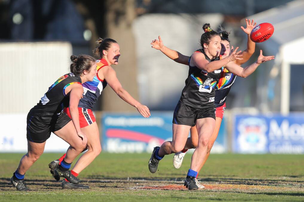 Melbourne University's Emma Kearney reaches for the ball during the 2017 VFLW season. File picture 