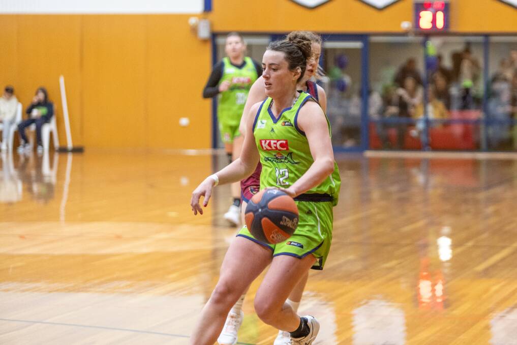 Maelys Pineau is settling into her role with Warrnambool Mermaids. Picture by Eddie Guerrero 