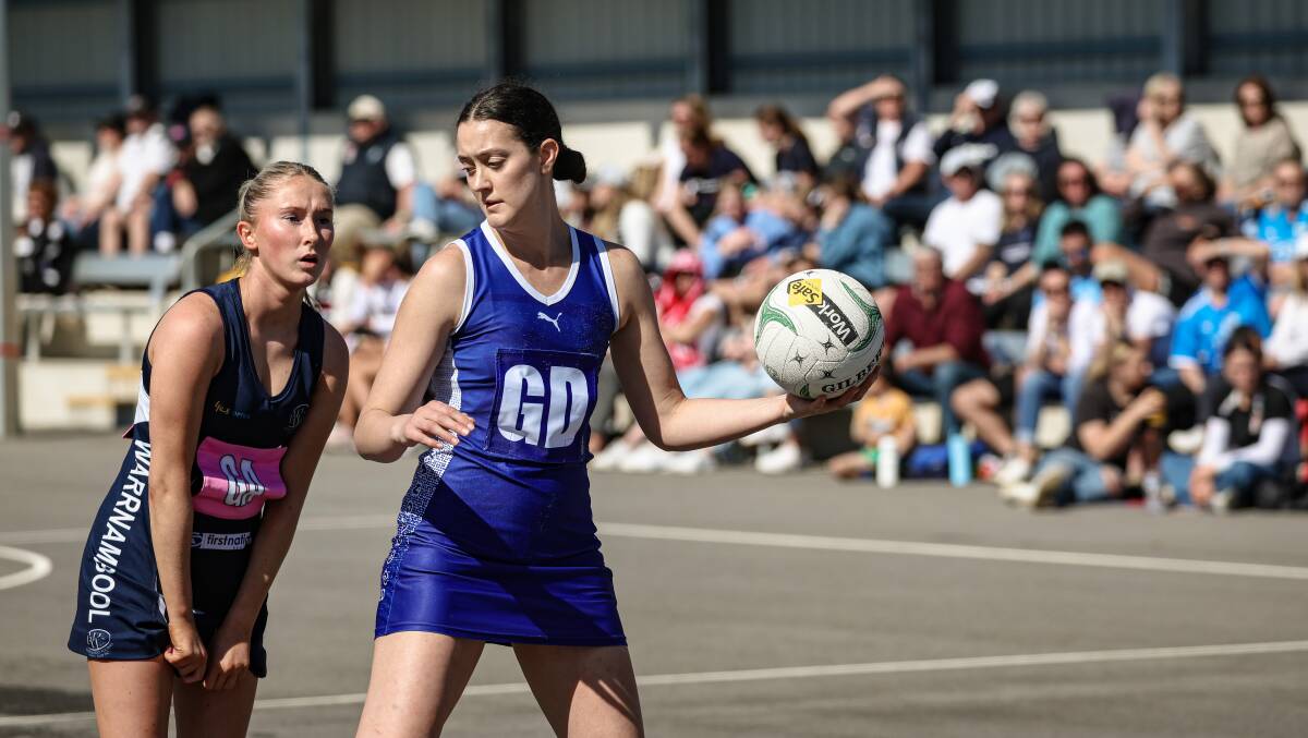 Emma Sommerville (right) in action for Hamilton Kangaroos in the 2023 Hampden league elimination final. Picture by Sean McKenna 