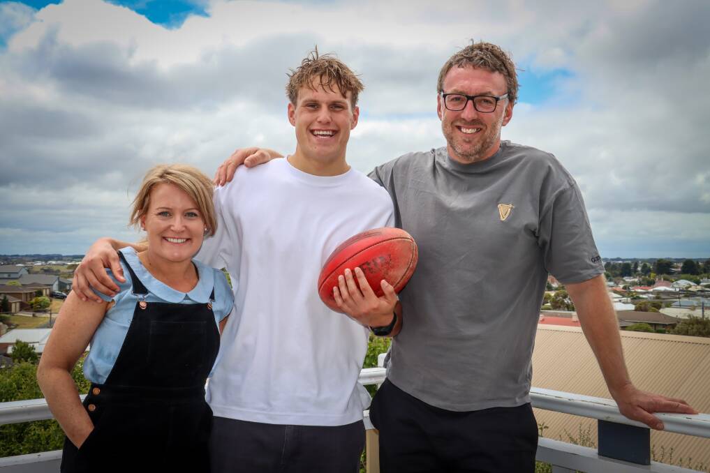 Proud mum Natalie and dad Sam with George (middle), days out from the 2023 AFL draft. Picture by Justine McCullagh-Beasy 