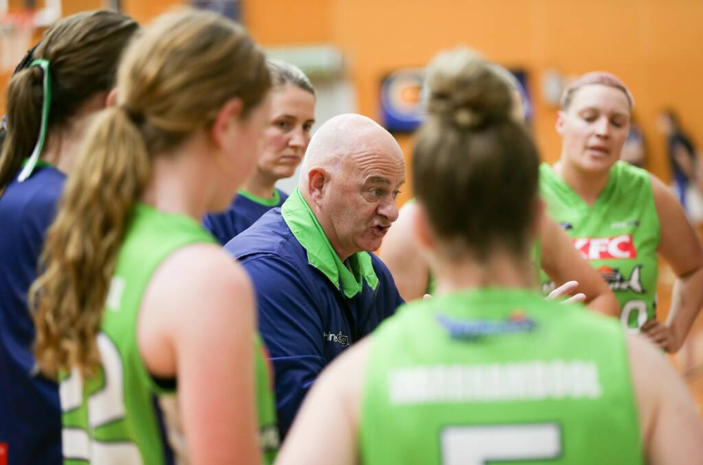 SIDELINED: Lee Primmer talks to Warrnambool Mermaids' players during their July 10 game. It was to be their final contest of the COVID-19 interrupted 2021 season. Picture: Chris Doheny 