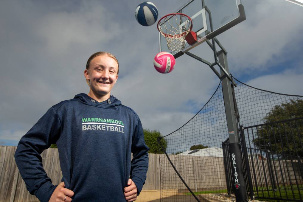 MAKING AN IMPACT: Molly McLaren is juggling basketball and netball commitments in 2021. Picture: Chris Doheny 