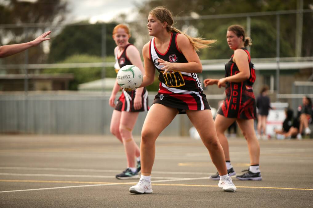 MAKING PLAYS: Layla Monk prepares to put Koroit into attack against Cobden. Picture: Chris Doheny 